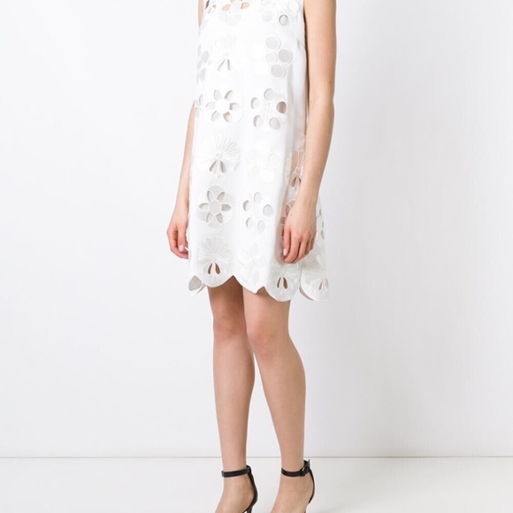 VICTORIA VICTORIA BECKHAM Scalloped Edge Floral Embroidery Crepe Dress - Picture 6 of 7